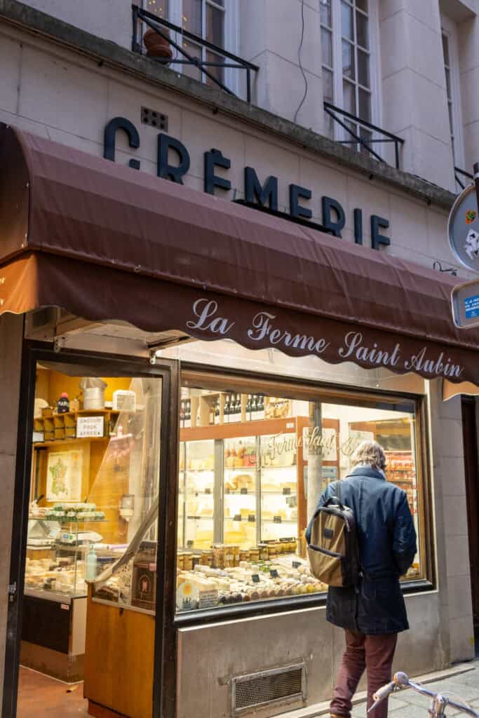 Paris cheese shop ile st louis