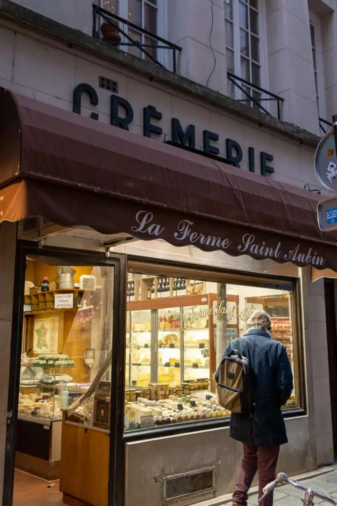 La Ferme Saint Aubin fromagerie Paris