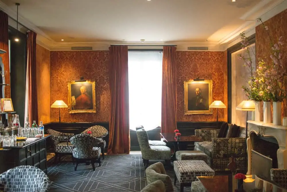 pavillon de la reine Paris boutique hotel