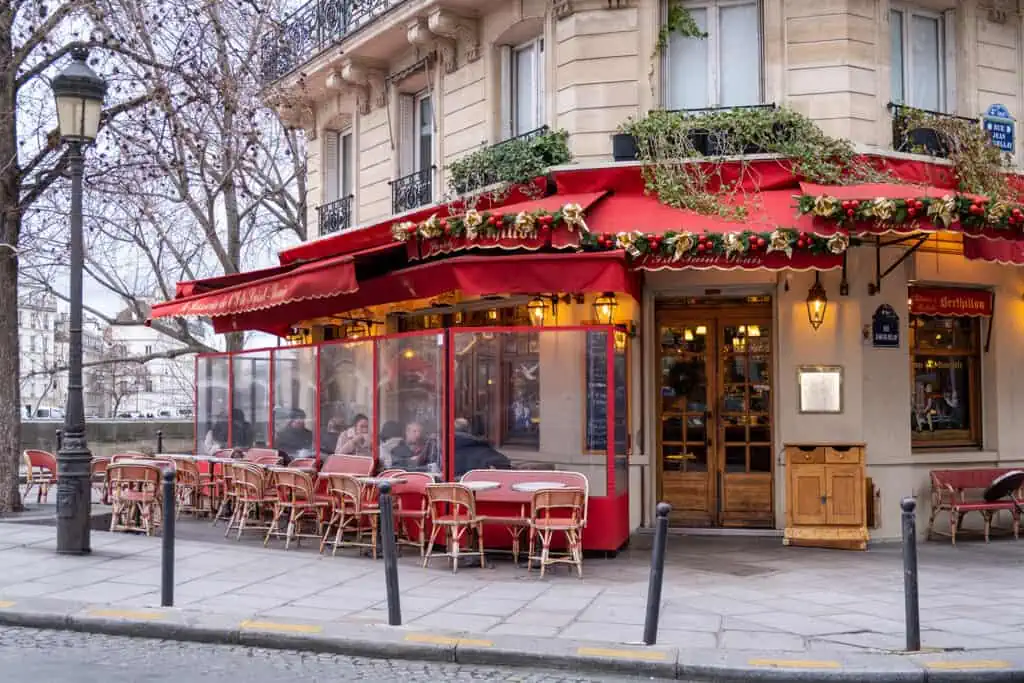 Paris café at Christmas