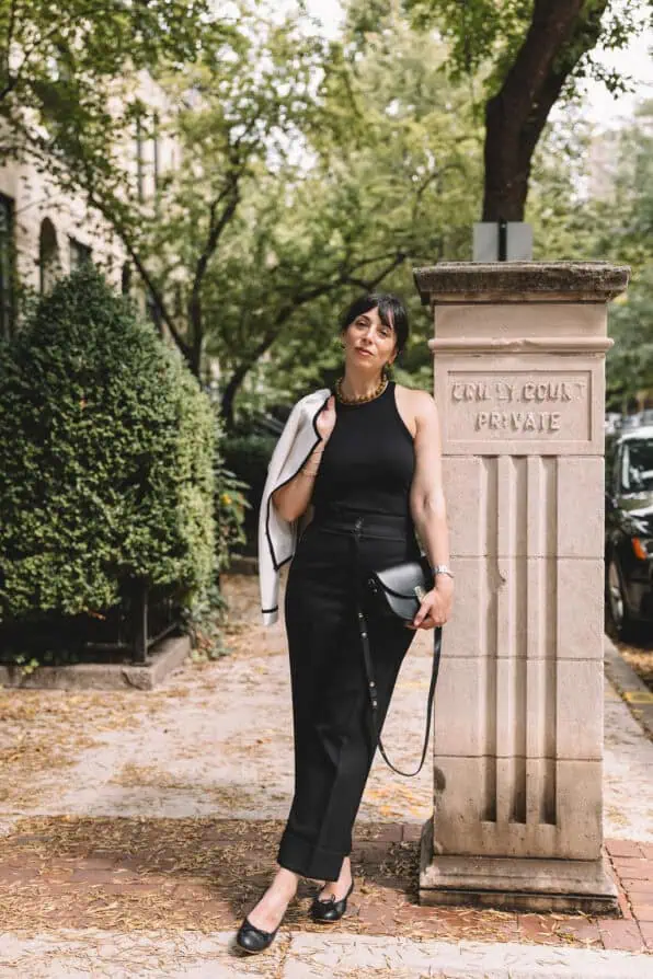 Sézane sizing black crop trousers